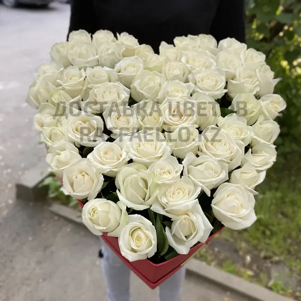Купить Коробка Из 51 Белой Розы Сердце