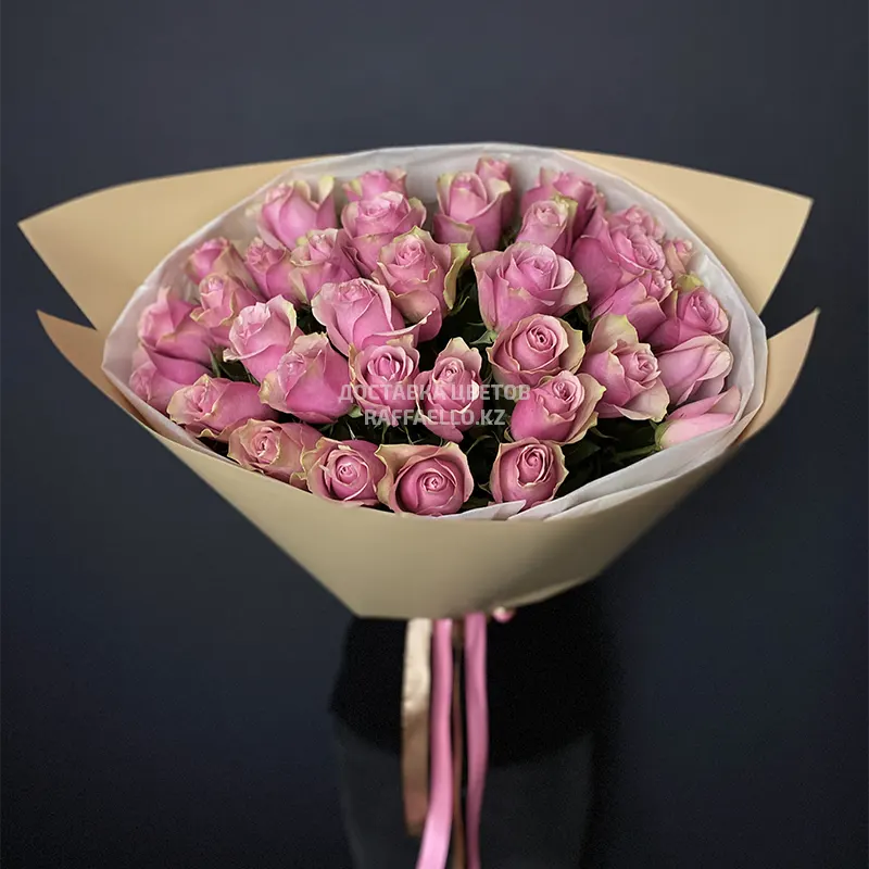 Купить Букет 35 Розовых Роз 50См